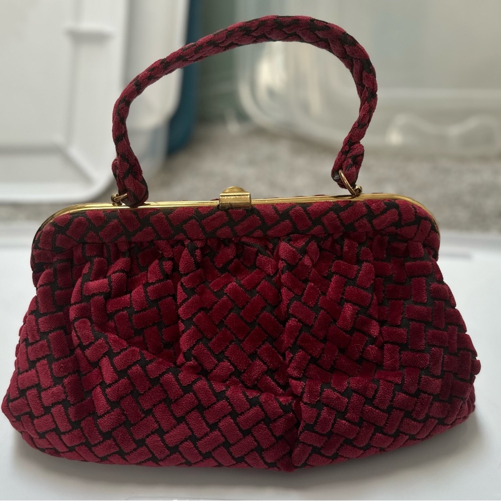 Authentic Bienen-Davis Red Clutch with Intricate Texture